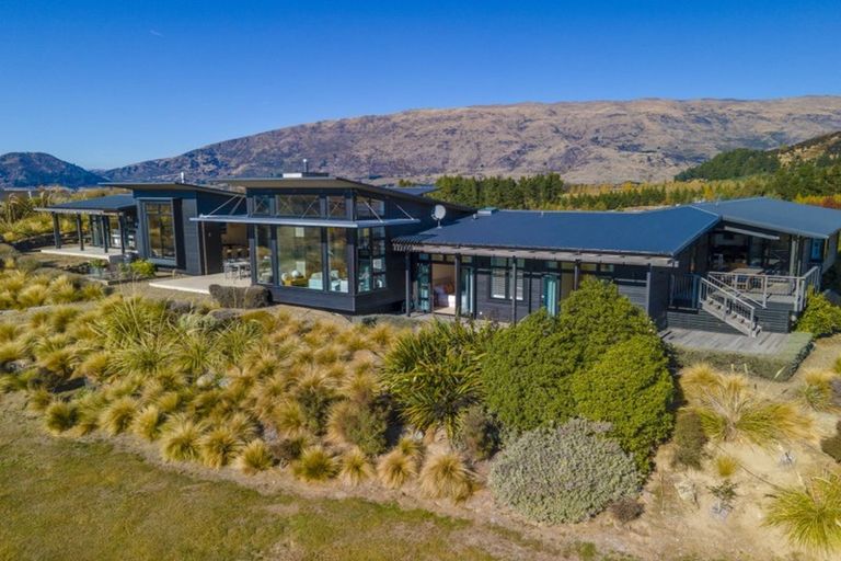 Photo of property in 110 Studholme Road, Wanaka, 9382
