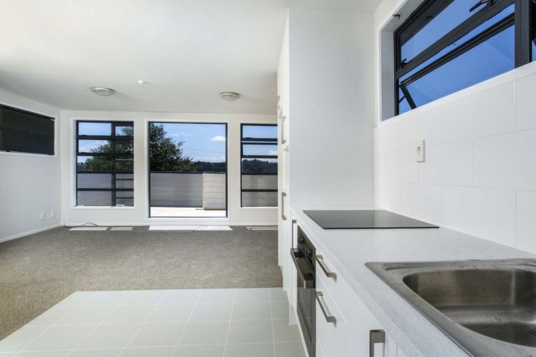 Photo of property in 420/18 Sunnyhaven Avenue, Beach Haven, Auckland, 0626