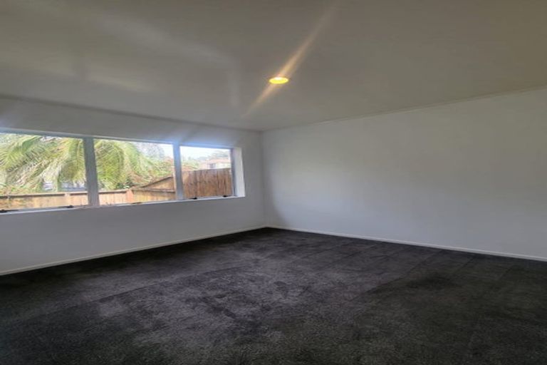 Photo of property in 17 Station Road, Pukekohe, 2120