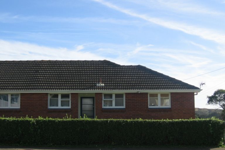 Photo of property in 19a-b Astrolabe Street, Cannons Creek, Porirua, 5024