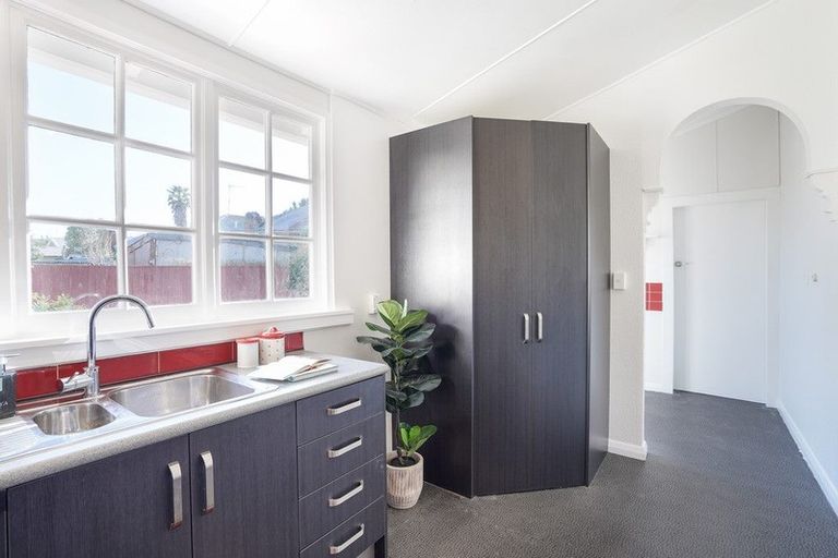 Photo of property in 375 College Street, Hokowhitu, Palmerston North, 4410