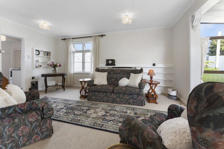 Photo of property in 12 Queen Street, Pahiatua, 4910