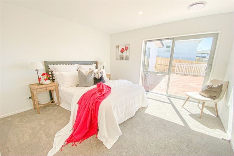 Photo of property in 155 Godfrey Drive, Orewa, 0931