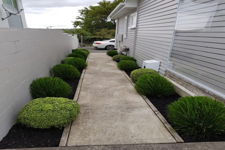 Photo of property in 12 Dallinghoe Crescent, Milford, Auckland, 0620