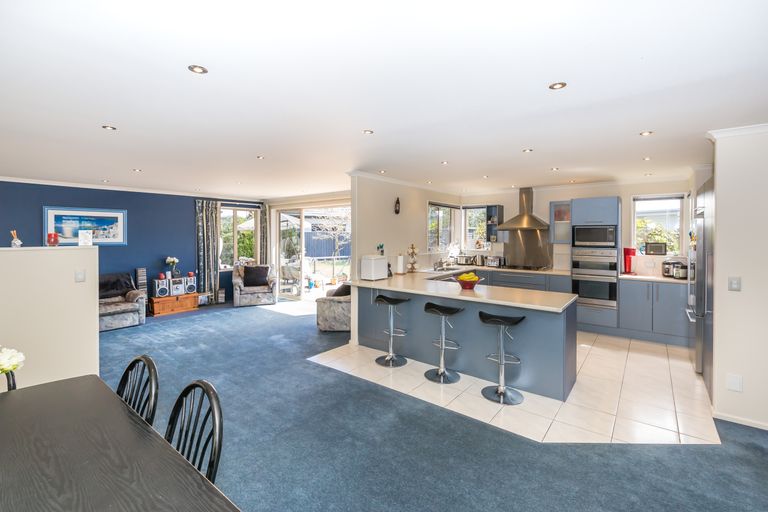 Photo of property in 54 Westpark Drive, Burnside, Christchurch, 8053