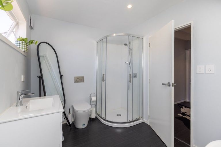 Photo of property in 2 Bermuda Grove, Paraparaumu Beach, Paraparaumu, 5032