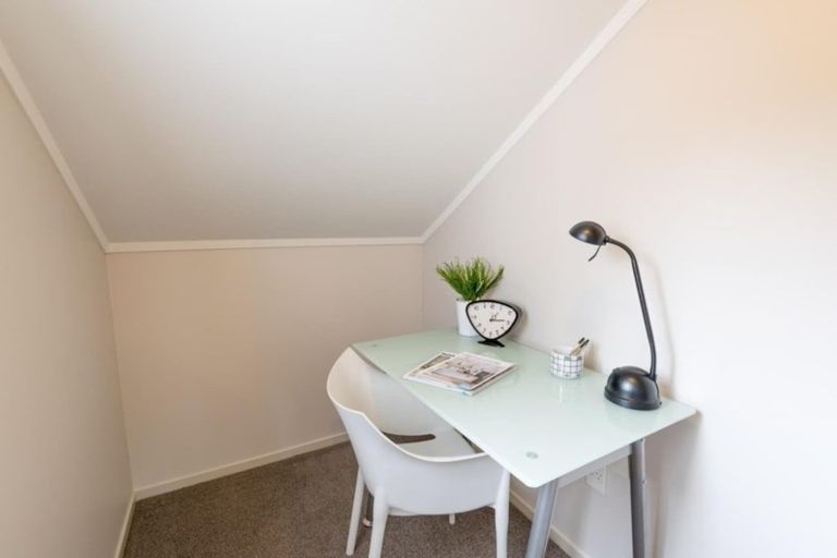 Photo of property in 60 Robbies Road, Shelly Park, Auckland, 2014