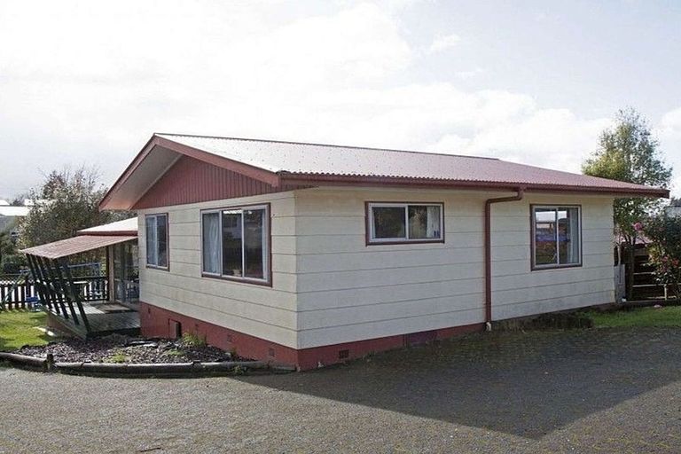Photo of property in 108 Homedale Street, Pukehangi, Rotorua, 3015