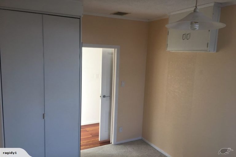 Photo of property in 78 Todman Street, Brooklyn, Wellington, 6021