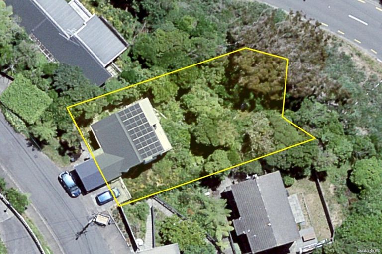 Photo of property in 17 Espin Crescent, Karori, Wellington, 6012