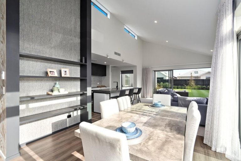 Photo of property in 27 Finstock Way, Rolleston, 7614