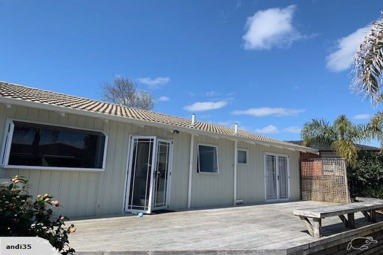 Photo of property in 10 Ervine Place, Bucklands Beach, Auckland, 2014