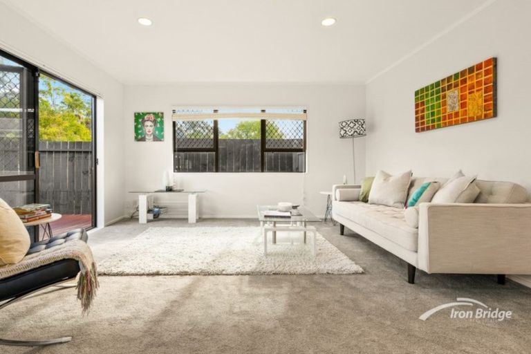 Photo of property in 2/105 Nile Road, Milford, Auckland, 0620