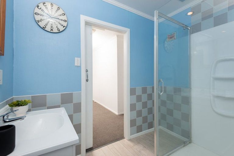 Photo of property in 155 Ravensbourne Road, Ravensbourne, Dunedin, 9022