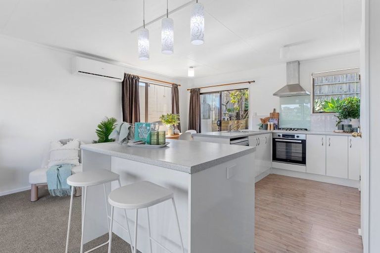 Photo of property in 21a Arawata Avenue, Welcome Bay, Tauranga, 3112