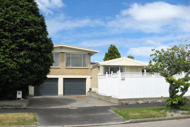 Photo of property in 23 Rosedale Place, Avonhead, Christchurch, 8042