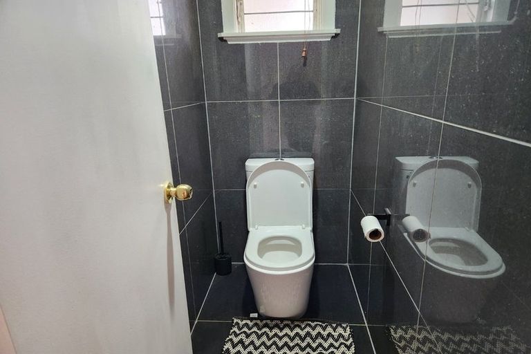 Photo of property in 77 Royal Road, Massey, Auckland, 0614