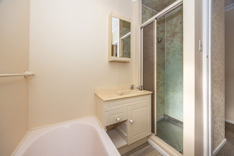 Photo of property in 53 Kimihia Road, Huntly, 3700