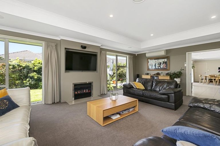 Photo of property in 16 Contour Avenue, Pyes Pa, Tauranga, 3112