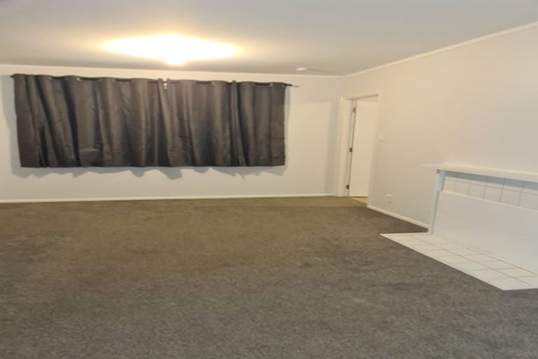Photo of property in 35 Bedford Street, Cannons Creek, Porirua, 5024