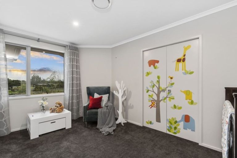 Photo of property in 4 Maddies Road, Kaukapakapa, 0873