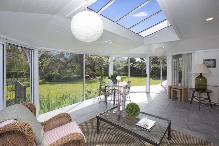 Photo of property in 43 Idris Road, Fendalton, Christchurch, 8052