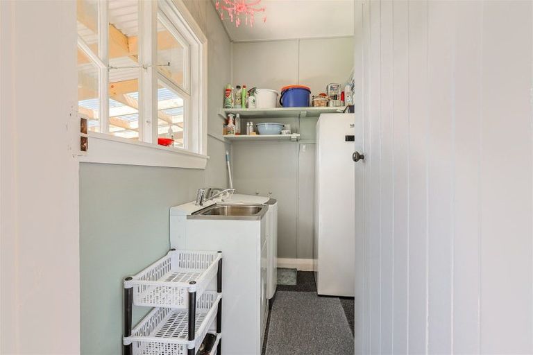 Photo of property in 25 Cobden Street, Westport, 7825