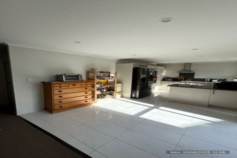 Photo of property in 13 Karetai Crescent, Favona, Auckland, 2024