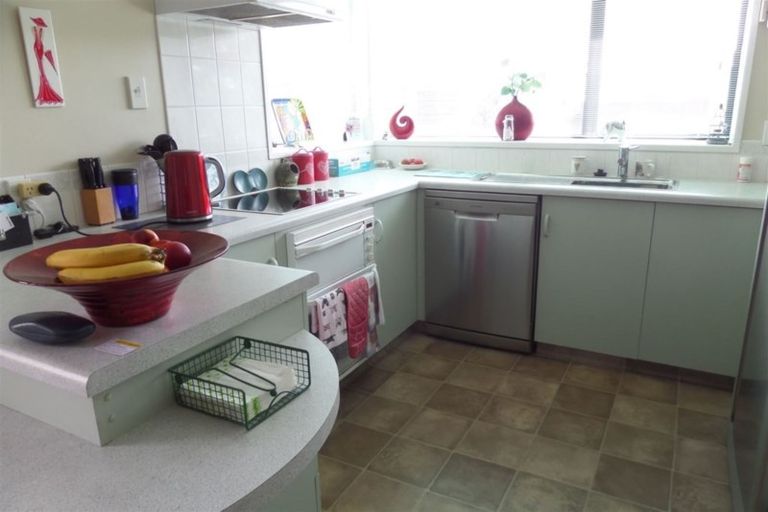 Photo of property in 1/2 Topham Lane, Hornby, Christchurch, 8042