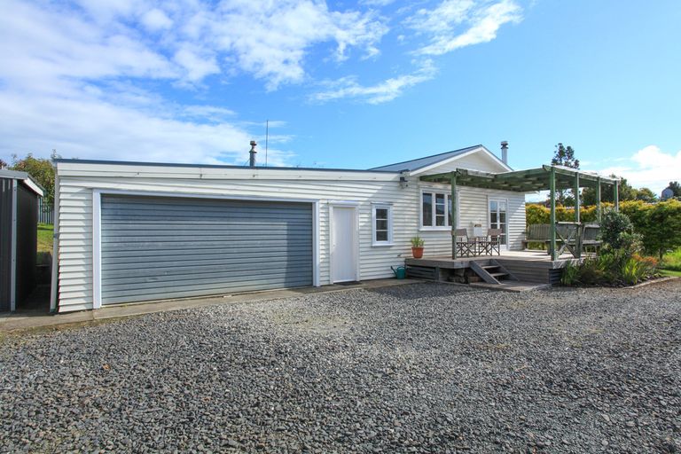 Photo of property in 39a Wallis Street, Raglan, 3225