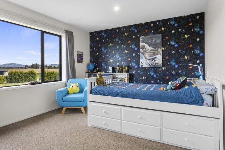 Photo of property in 1 Hayfield Terrace, Cust, Rangiora, 7471