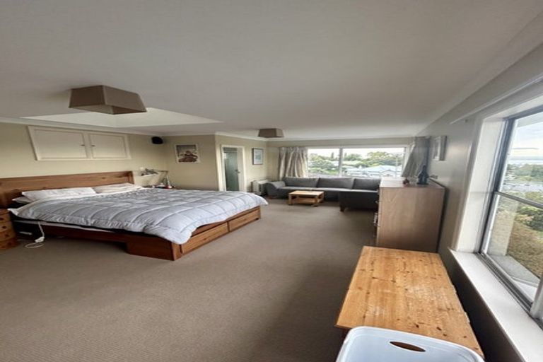 Photo of property in 4 Cobden Lane, Bluff Hill, Napier, 4110