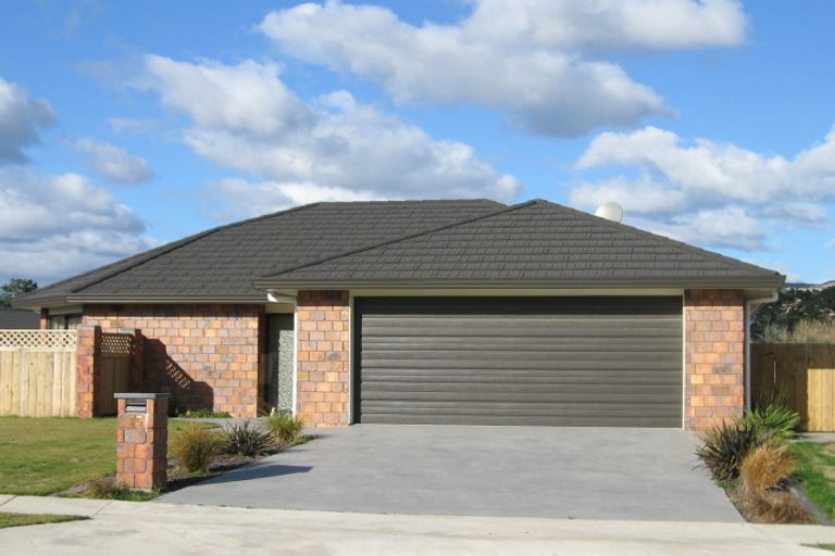 Photo of property in 11 Leanne Way, Waikanae Beach, Waikanae, 5036