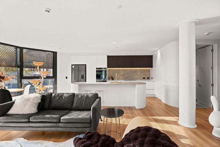 Photo of property in 1/33 Kilmore Street, Christchurch Central, Christchurch, 8013