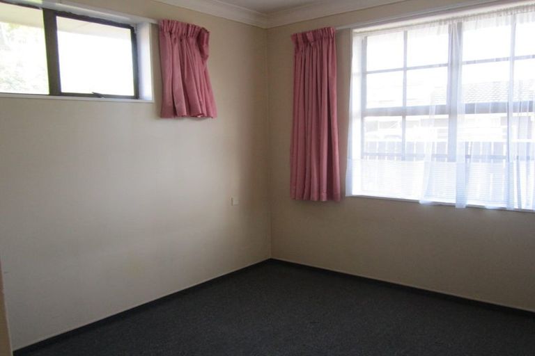 Photo of property in 50 Highbury Drive, Levin, 5510