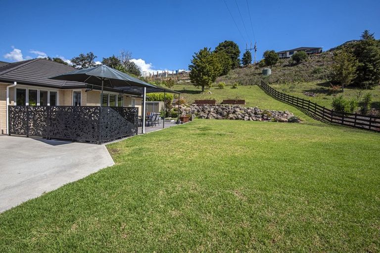Photo of property in 17 Catherin Servant Close, Maunu, Whangarei, 0110
