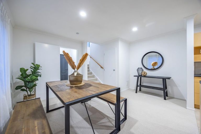 Photo of property in 1/4 Charlenne Close, Ranui, Auckland, 0612