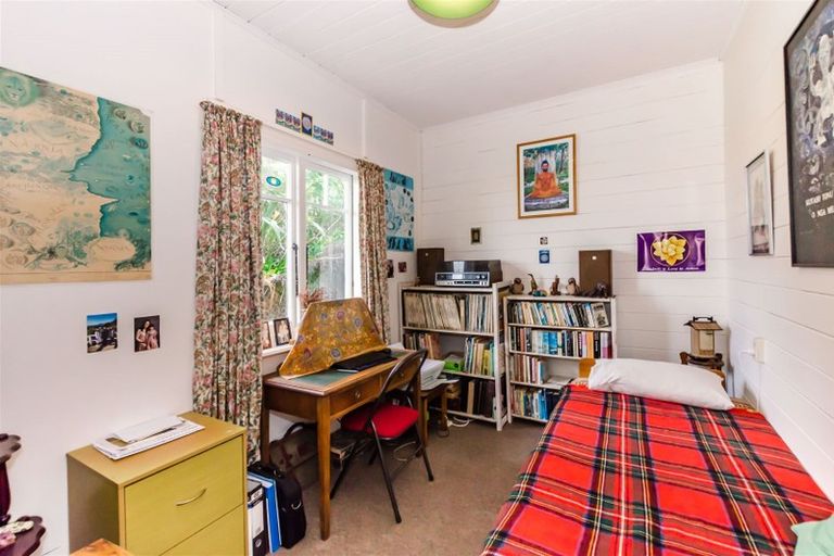 Photo of property in 17 Ocean Road, Paekakariki, 5034