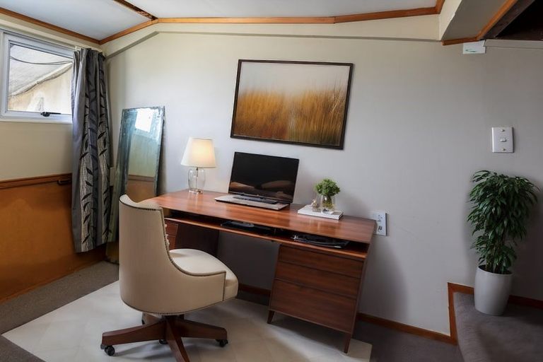 Photo of property in 53 Rua Road, Glen Eden, Auckland, 0602