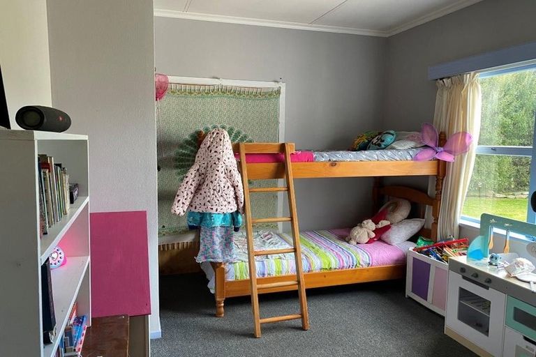 Photo of property in 176 Commercial Street, Takaka, 7110