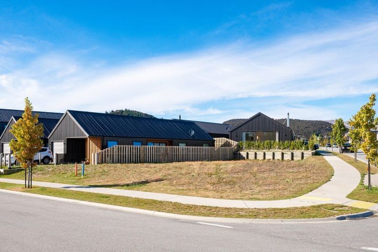 Photo of property in Northlake, 47 Malvern Road, Wanaka, 9305