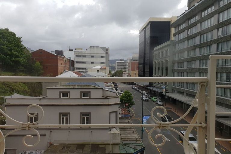 Photo of property in 8/31 Dowling Street, Dunedin Central, Dunedin, 9016