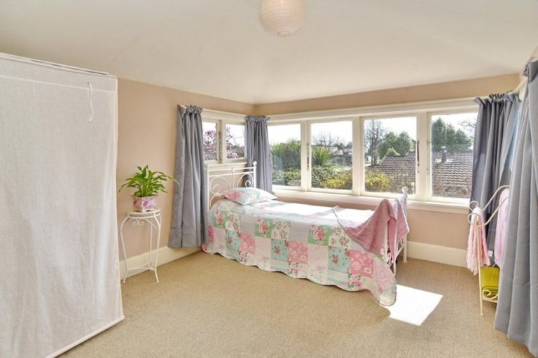 Photo of property in 4 Saint James Avenue, Papanui, Christchurch, 8053