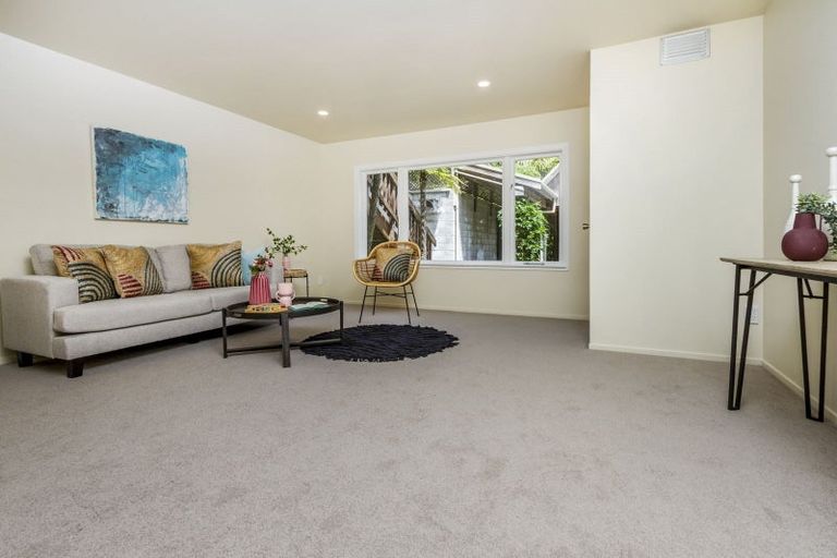 Photo of property in 124 Roseberry Avenue, Birkenhead, Auckland, 0626