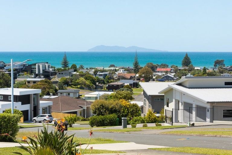 Photo of property in 26 Tohora View, Waihi Beach, 3611