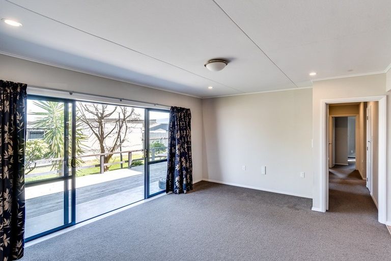 Photo of property in 49 Leicester Avenue, Tamatea, Napier, 4112