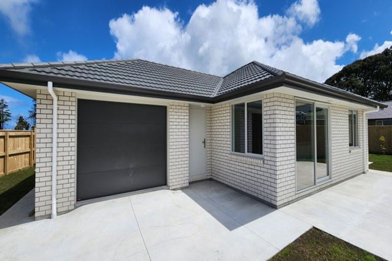 Photo of property in 12 Atea Place, Hawera, 4610