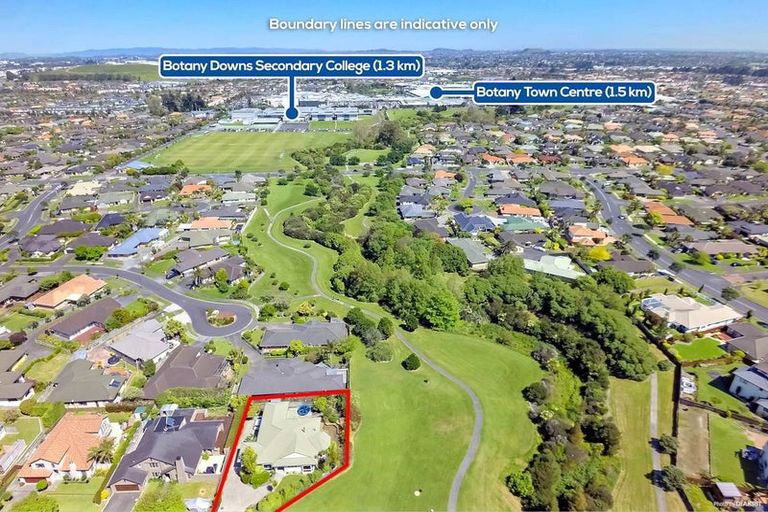 Photo of property in 22 John Brooke Crescent, East Tamaki Heights, Auckland, 2016