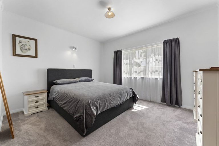 Photo of property in 214 College Street, West End, Palmerston North, 4412
