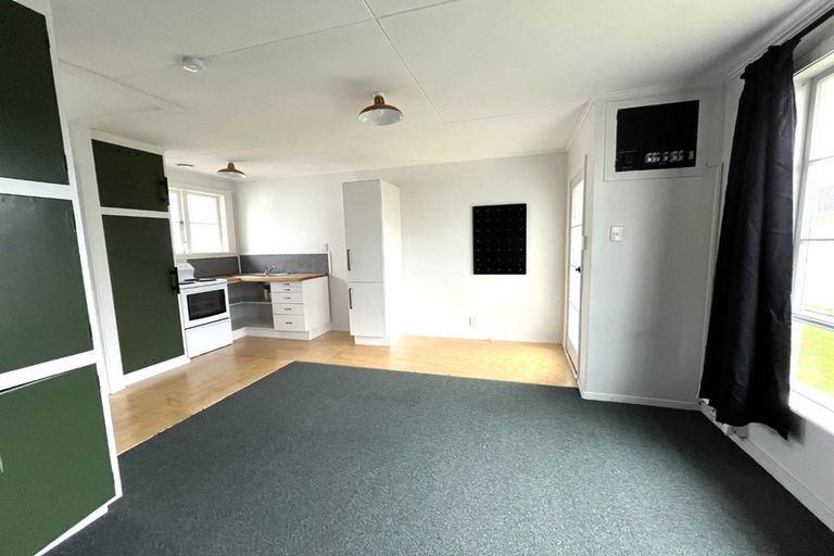 Photo of property in 100 Broadway, Carterton, 5713